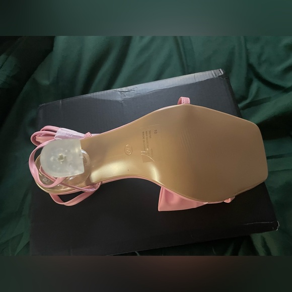 Pink lace up heel with Bow - Picture 4 of 5